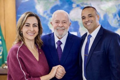 Imagem da notícia Senadora Soraya Thronicke se filia ao PSB após articulação de última hora liderada por Lula e Alckmin